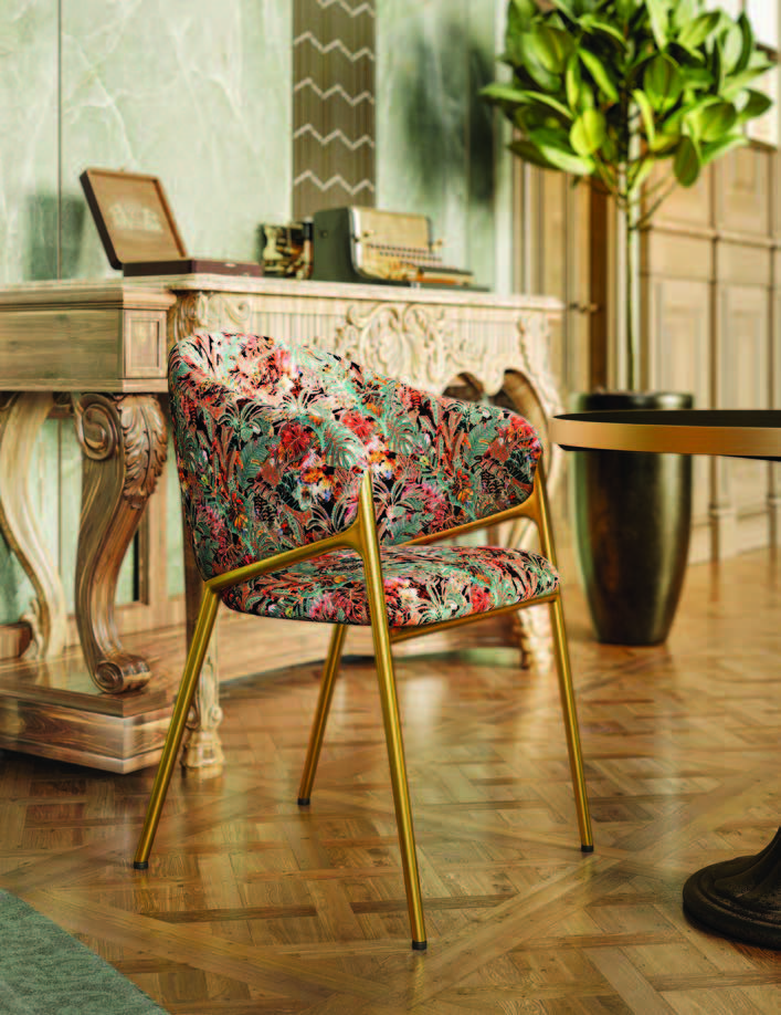 Asher banquet chair